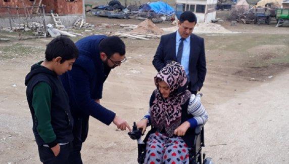 Öğrencimizi Akülü Tekerlekli Sandalye Hediye Edildi